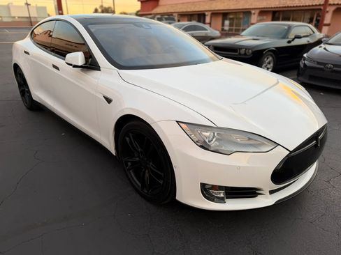 Used 2016 Tesla Model S 70D AWD/4WD image 4