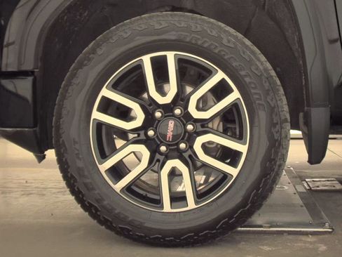 Used 2019 GMC Sierra 1500 AT4 w/ AT4 Preferred Package image 9