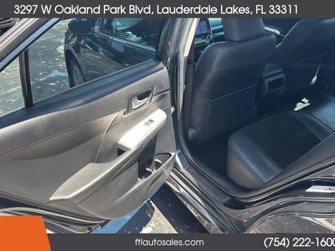 Used 2012 Toyota Camry SE w/ Leather Pkg FWD image 26