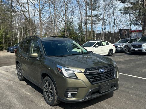 Used 2023 Subaru Forester Limited image 3