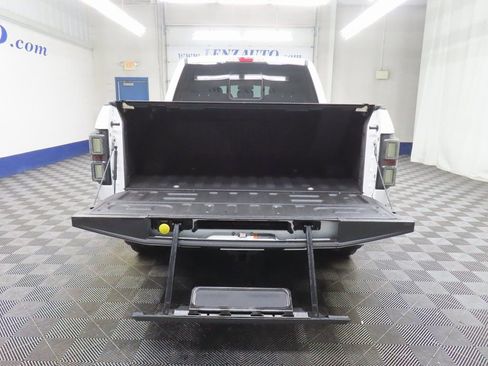 Used 2017 Ford F150 XLT w/ Equipment Group 302A Luxury image 32