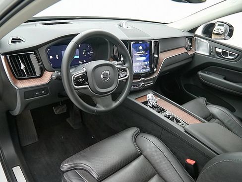 Certified 2023 Volvo XC60 T8 Ultimate w/ Climate Package AWD/4WD image 12