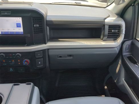 Used 2025 Ford F350 XL w/ XL Chrome Package image 24