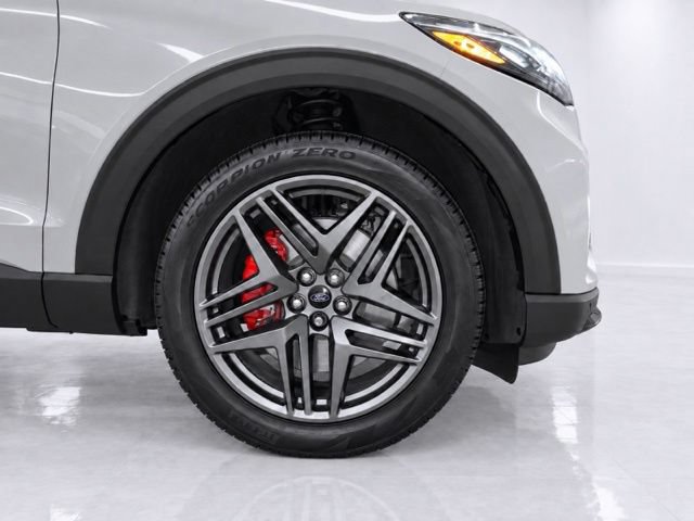 Used 2026 Ford Explorer ST AWD/4WD image 12