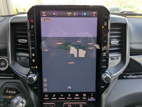 New 2026 RAM 1500 Laramie AWD/4WD image 22