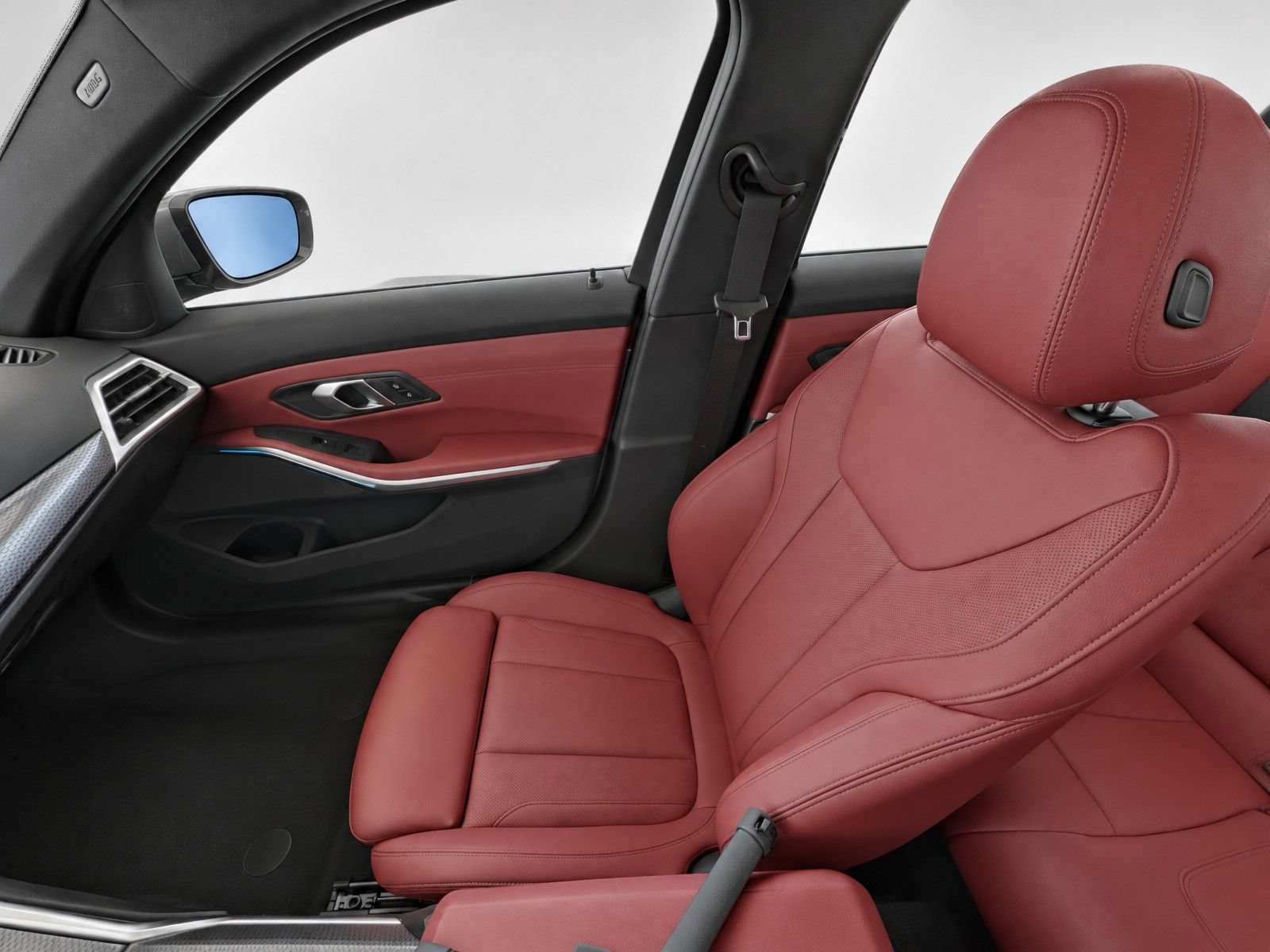 Used 2025 BMW M340i Sedan RWD image 13