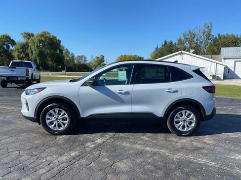 New 2026 Ford Escape Active AWD/4WD image 2