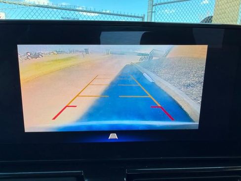 Used 2024 Chevrolet TrailBlazer LT w/ Driver Confidence Package image 9