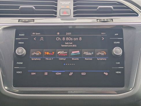 Certified 2021 Volkswagen Tiguan SE AWD/4WD image 18