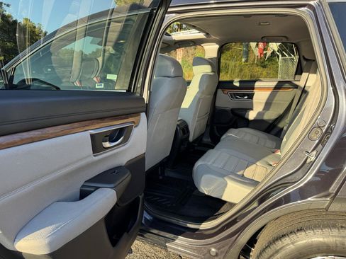 Used 2017 Honda CR-V EX image 19