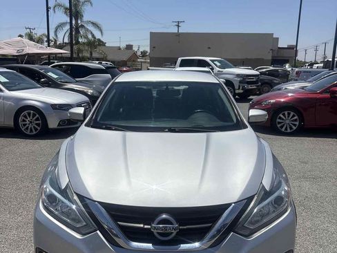 Used 2017 Nissan Altima 2.5 SL FWD image 5