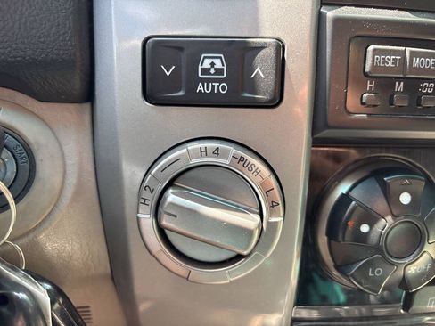 Used 2006 Toyota 4Runner Limited AWD/4WD image 35