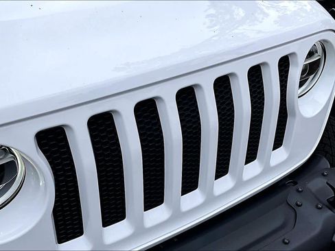 Used 2021 Jeep Wrangler Unlimited Sport image 29