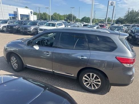 Used 2015 Nissan Pathfinder SL w/ Trailer Tow Package AWD/4WD image 6