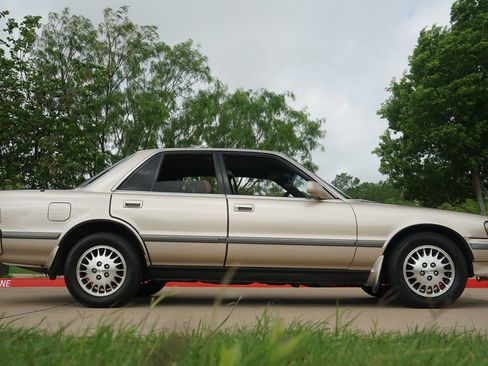 Used 1991 Toyota Cressida RWD image 19
