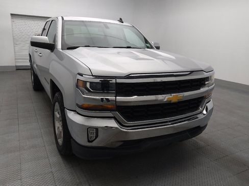 Used 2018 Chevrolet Silverado 1500 LT w/ LT Convenience Package image 14