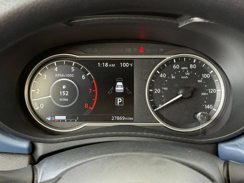 Used 2025 Nissan Versa SV FWD image 39
