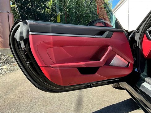 Certified 2025 Porsche 911 Carrera image 28