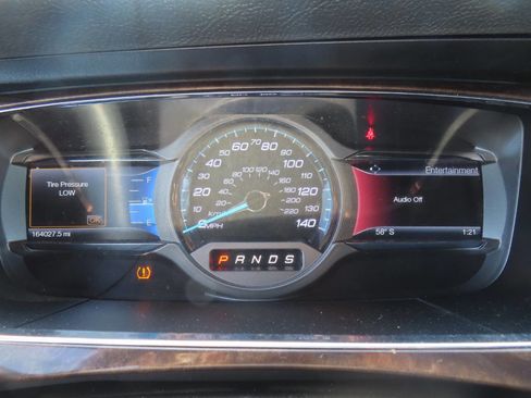 Used 2015 Ford Taurus Limited FWD image 47
