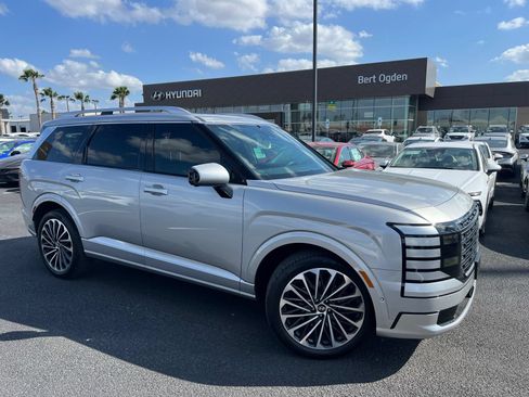 Used 2026 Hyundai Palisade Calligraphy FWD image 1