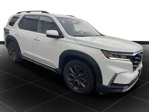 Used 2023 Honda Pilot Elite image 7