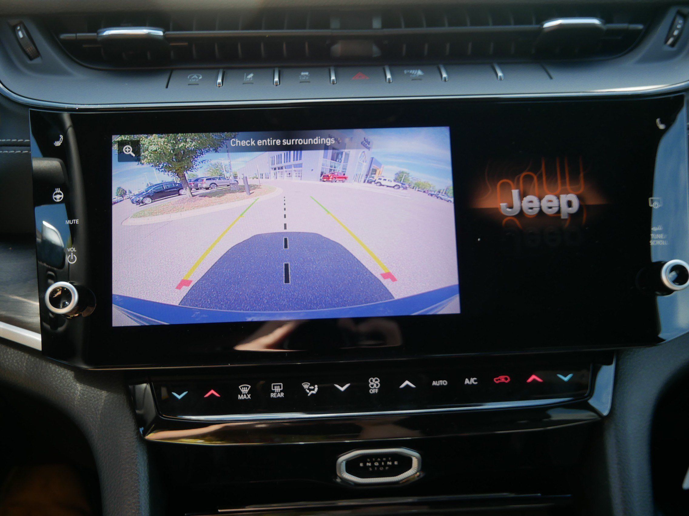 New 2027 Jeep Grand Cherokee Limited AWD/4WD image 21