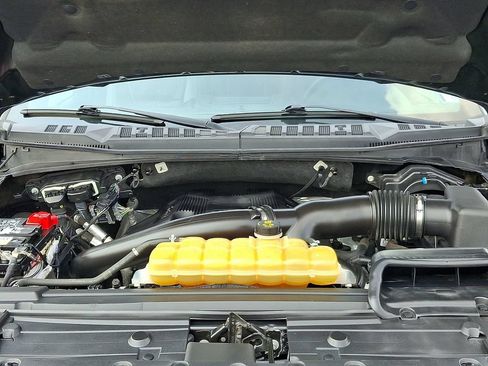 Used 2019 Ford F150 Lariat w/ Equipment Group 502A Luxury AWD/4WD image 28