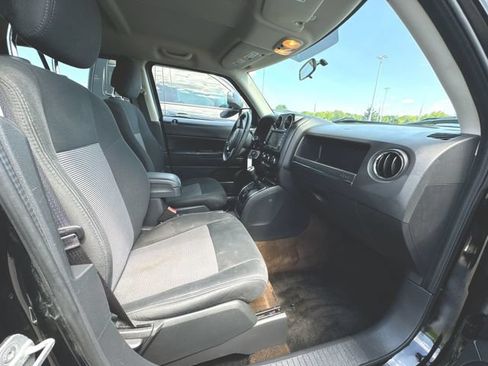 Used 2014 Jeep Patriot Sport w/ Power Value Group AWD/4WD image 26