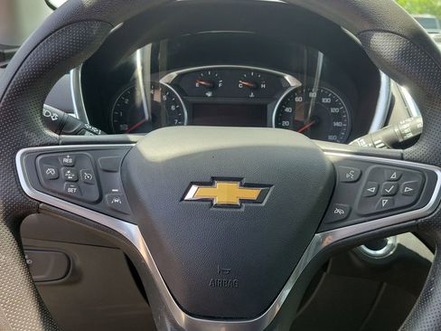 Used 2022 Chevrolet Equinox LT image 13
