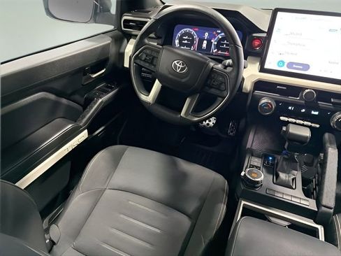 Used 2024 Toyota Tacoma TRD Sport image 25