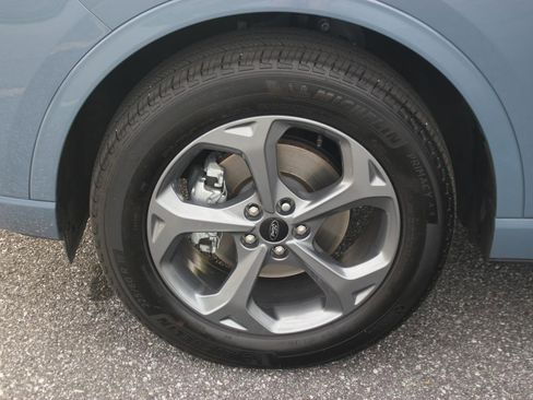 Used 2024 Ford Escape ST-Line w/ Tech Pack #1 AWD/4WD image 39