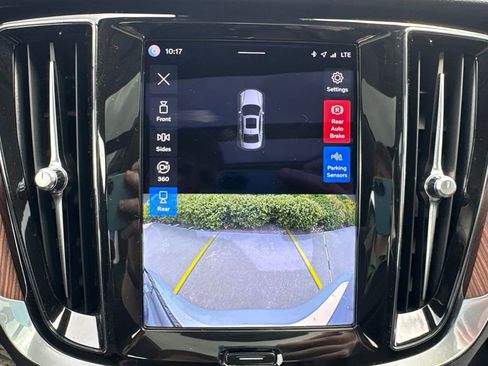 Certified 2023 Volvo S60 B5 Plus w/ Climate Package AWD/4WD image 23
