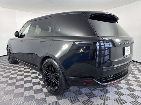 Used 2026 Land Rover Range Rover Long Wheelbase SE AWD/4WD image 5