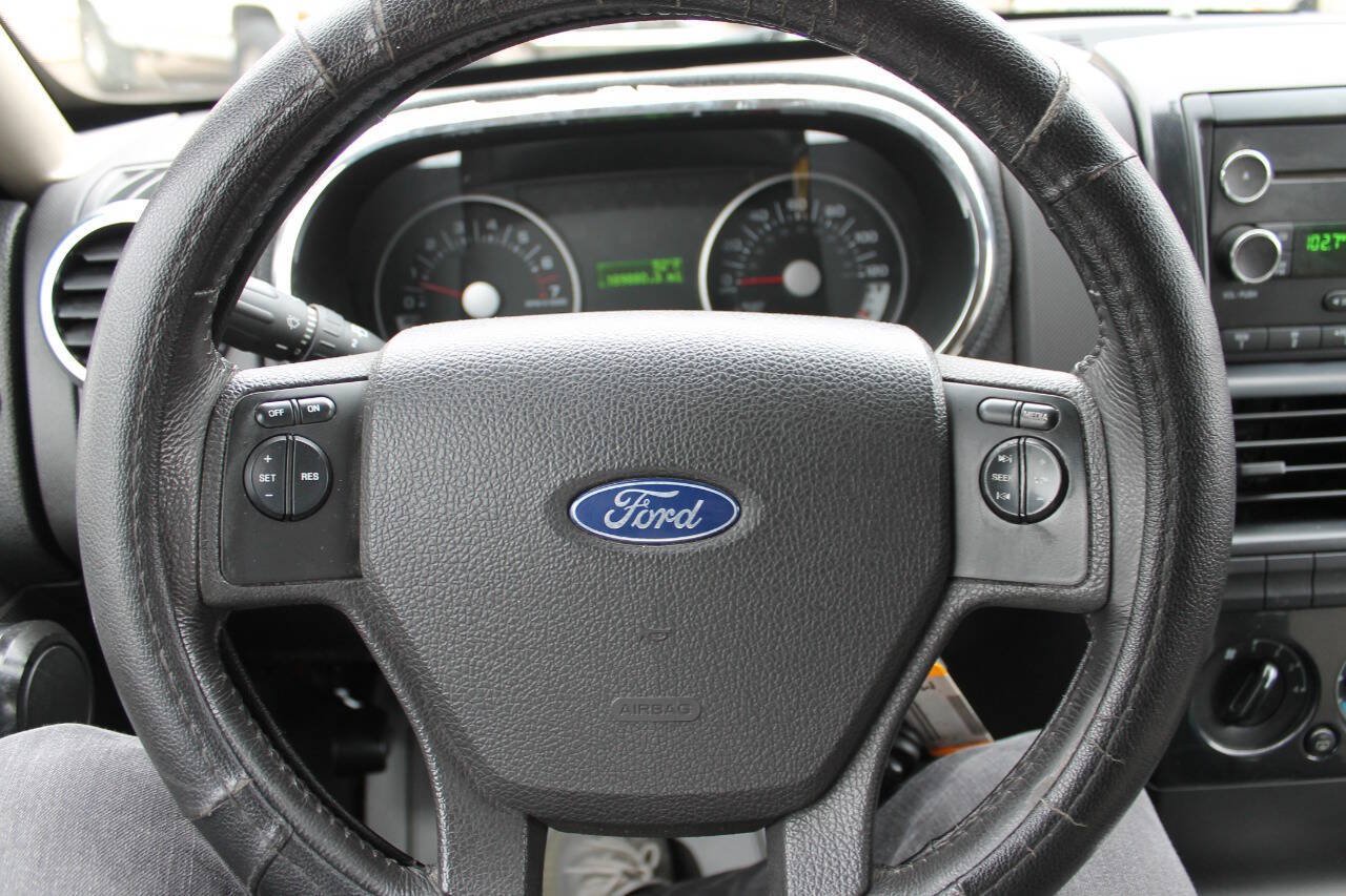 Used 2008 Ford Explorer XLT AWD/4WD image 42
