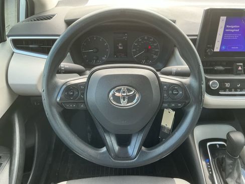 Used 2023 Toyota Corolla LE image 14