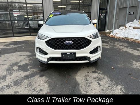 Used 2023 Ford Edge ST-Line w/ Class II Trailer Tow Package image 9
