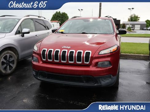 Used 2016 Jeep Cherokee Sport FWD image 8