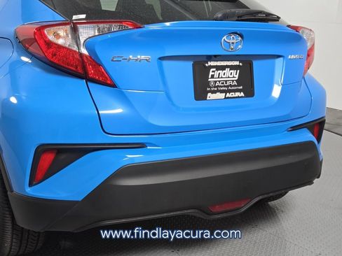 Used 2019 Toyota C-HR Limited FWD image 6