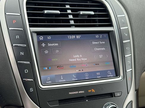 Used 2020 Lincoln Nautilus Reserve w/ Equipment Group 201A AWD/4WD image 4