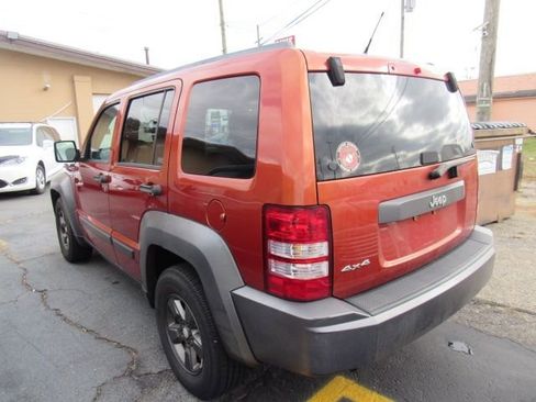 Used 2010 Jeep Liberty Renegade image 4