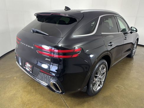 Used 2024 Genesis GV70 2.5T w/ Advanced Package AWD/4WD image 10