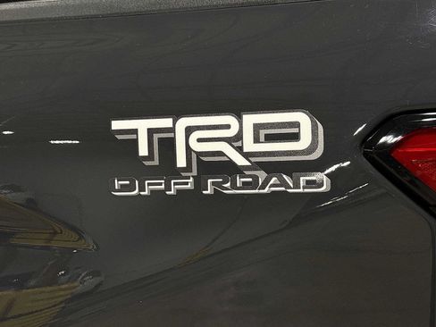 Used 2025 Toyota Tacoma TRD Off-Road AWD/4WD image 24