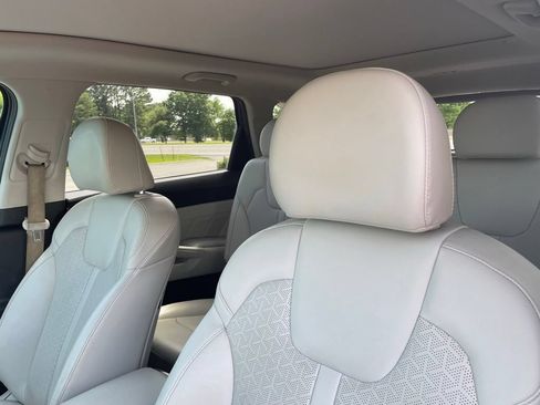Used 2023 Kia Sorento SX FWD image 19
