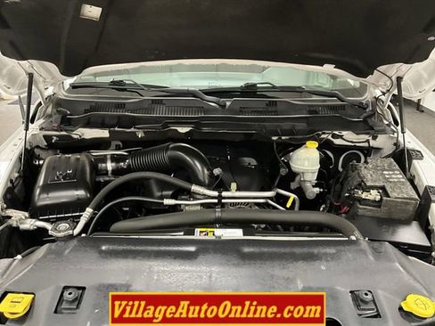 Used 2016 RAM 1500 Express AWD/4WD image 41