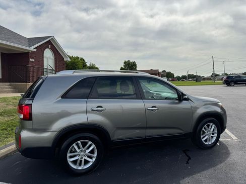 Used 2015 Kia Sorento LX FWD image 9