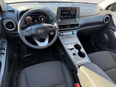 Used 2023 Hyundai Kona SE image 15