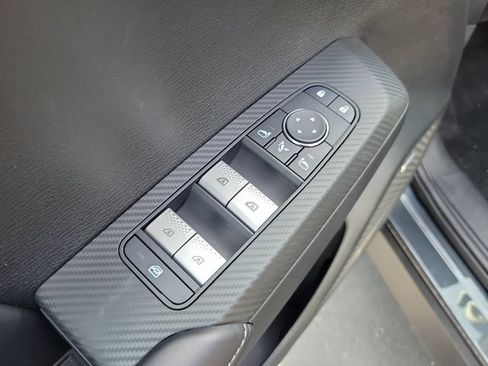 Used 2026 Mitsubishi Outlander SE FWD image 16