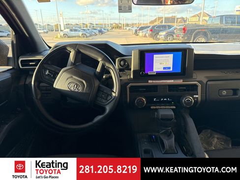 Used 2025 Toyota Tacoma SR image 10