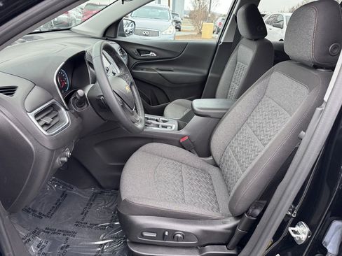 Used 2024 Chevrolet Equinox LT image 11