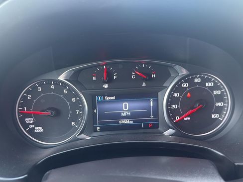 Used 2024 GMC Terrain SLE image 15